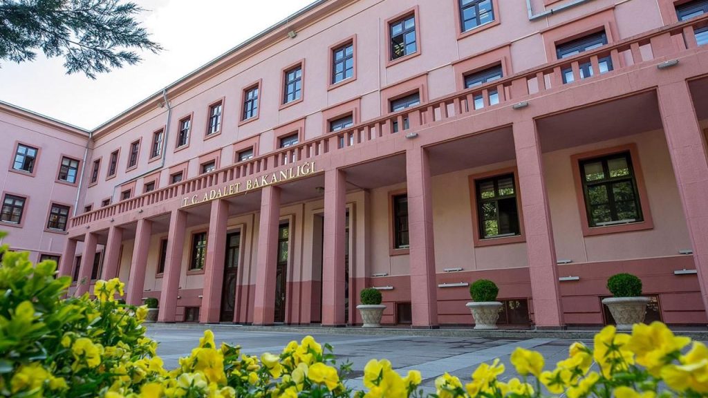 Alo Adalet 135 ile adalete hızlı erişim hedefleniyor