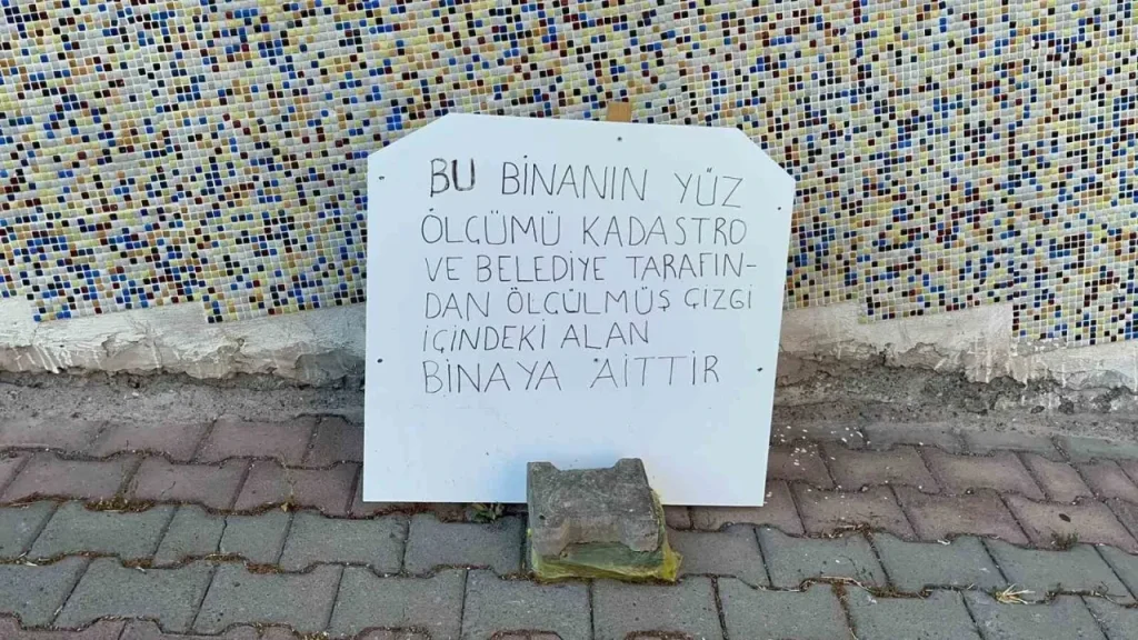 Apartman arazisi mi, yol mu? Sivas’ta sınır tartışması
