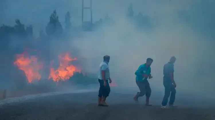 Çanakkale ve Ege kıyılarında rüzgar uyarısı: Orman yangınları riski yüksek