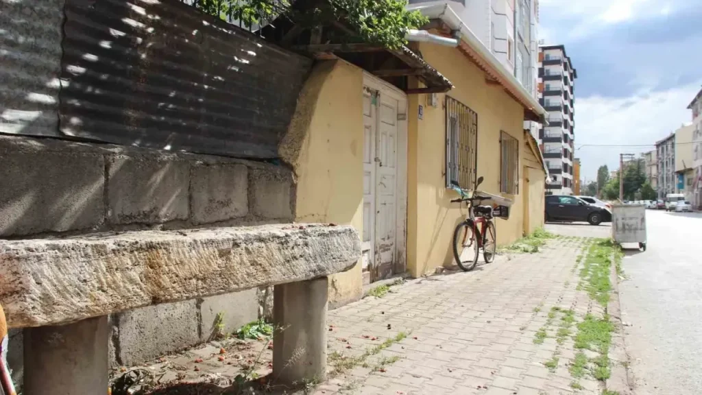 Dedebalı Mahallesi’nde Musalla Taşı: 1965’ten Beri Sessizliğe Büründü