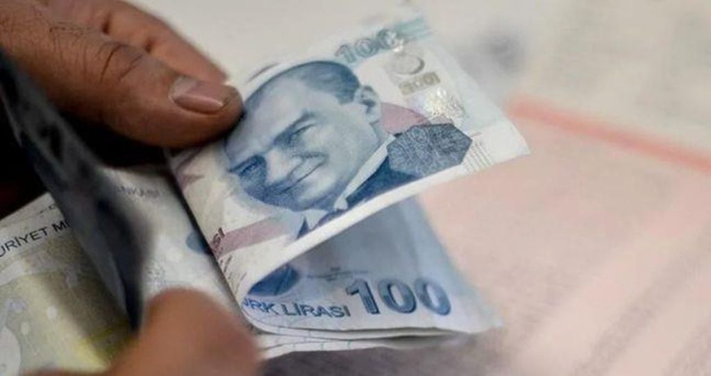 Emekli Maaşlarındaki Seyyanen Zam Tartışması Sürüyor