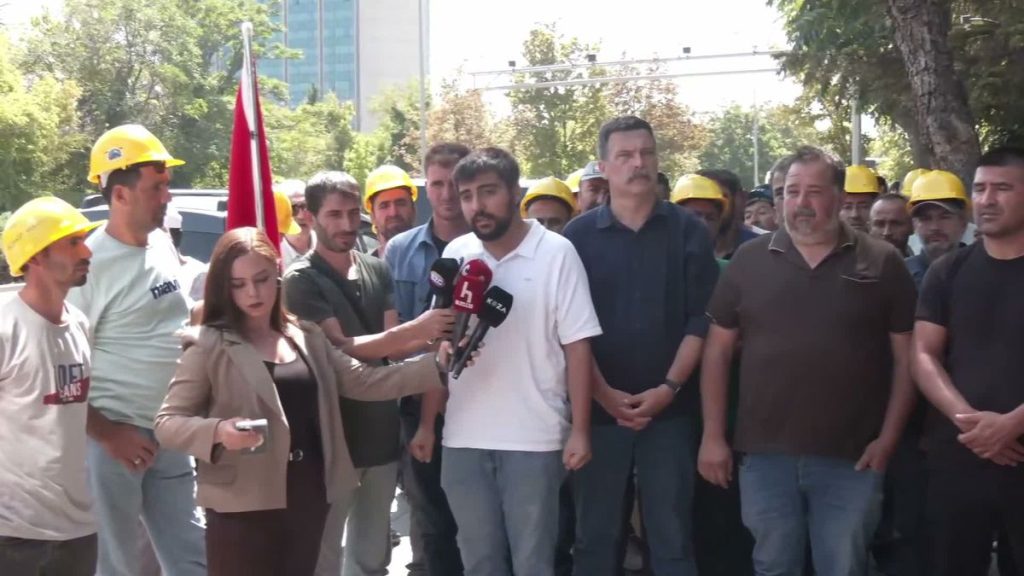Enerji ve Tabii Kaynaklar Bakanlığı önündeki eylem sürüyor