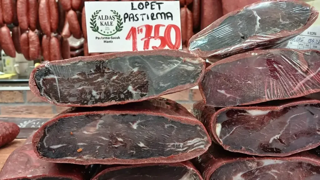 Gurbetçiler Kayseri’de Pastırma ve Sucuk Talebini Artırdı