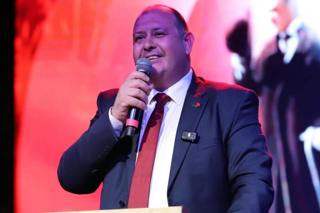 İzmir’de Rüşvet Soruşturmada Gözaltı ve Tutuklama