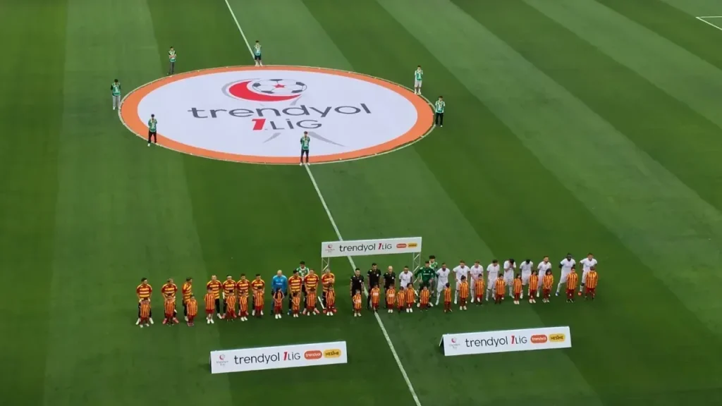Kayserispor, Sivasspor’a karşı 2-0 öne geçti