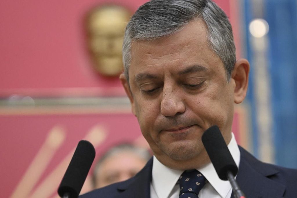 Özgür Özel ve Veli Ağbaba hakkında fezleke TBMM’ye gidecek