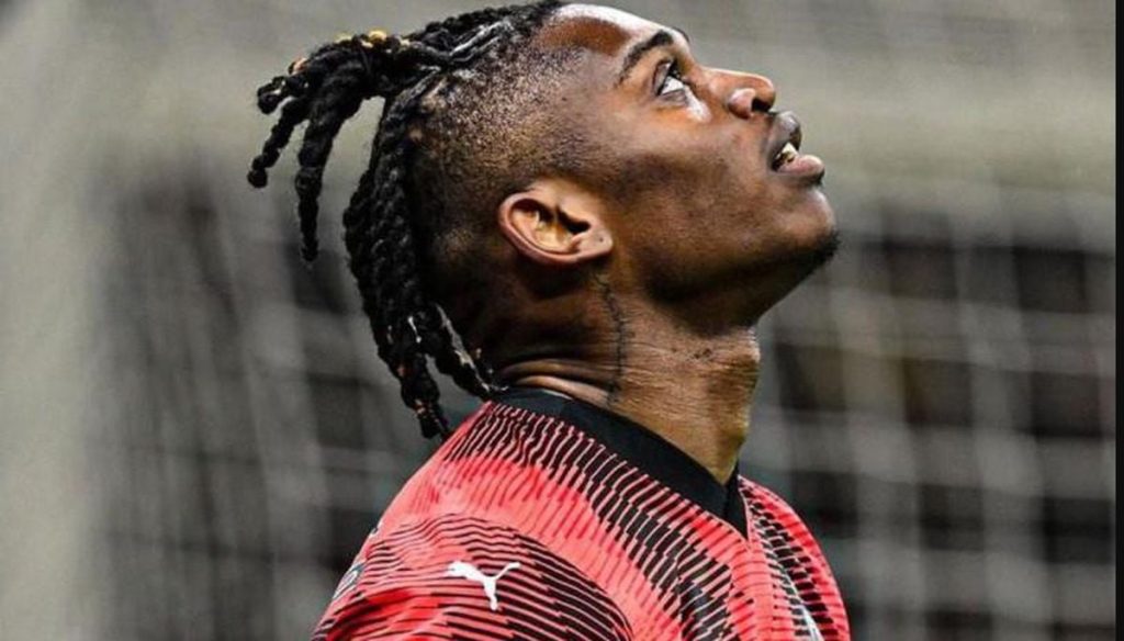 Rafael Leao Fenerbahçe transferi gündemde: son gelişmeler