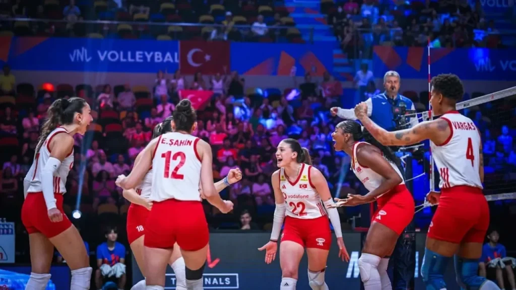 Türkiye Kadın Voleybolu Avrupa Şampiyonası yolda