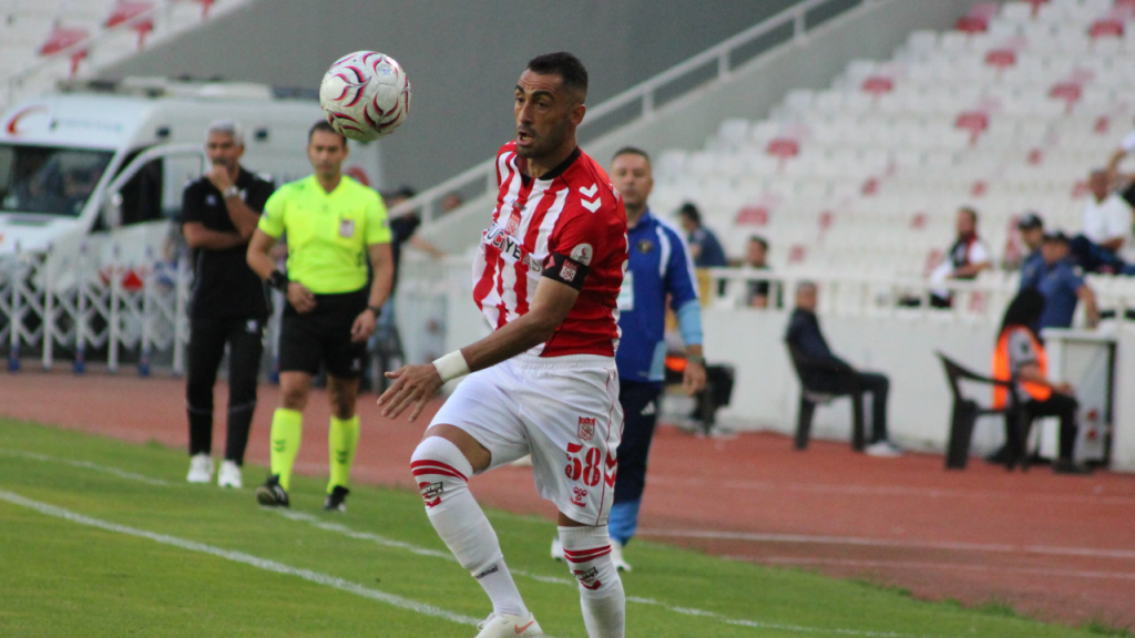 Uğur Çiftçi Sivasspor’da 9. sezonu resmen açtı