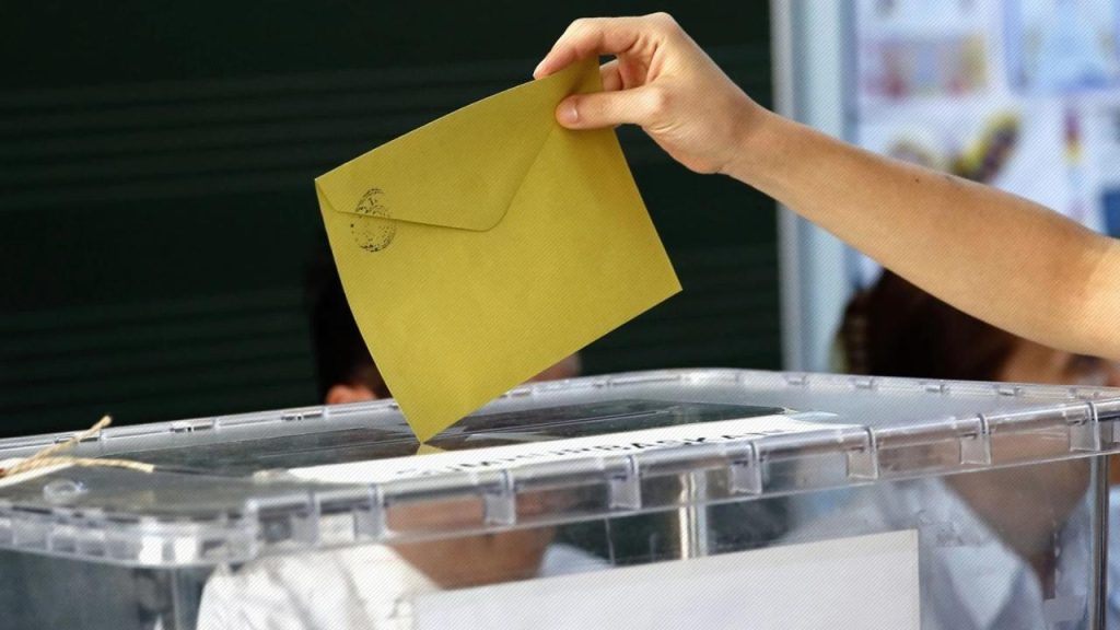 Ağustos Seçim Anketinde Liderlik Değişmedi: AK Parti Zirvede