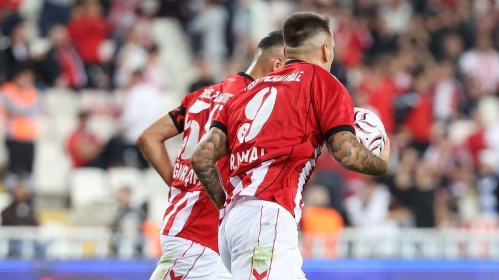 Antalyaspor-Sivasspor maçı 20.00’da başlıyor