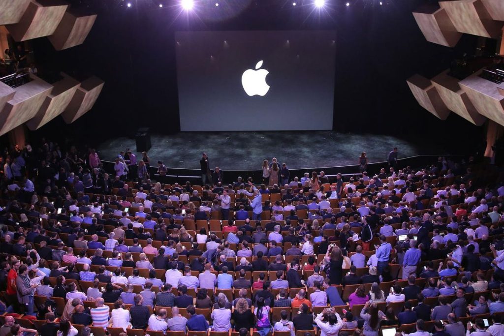 Apple’ın Katlanabilir iPhone ve Yeni Lansmanları Bugün Sayfa 1’de