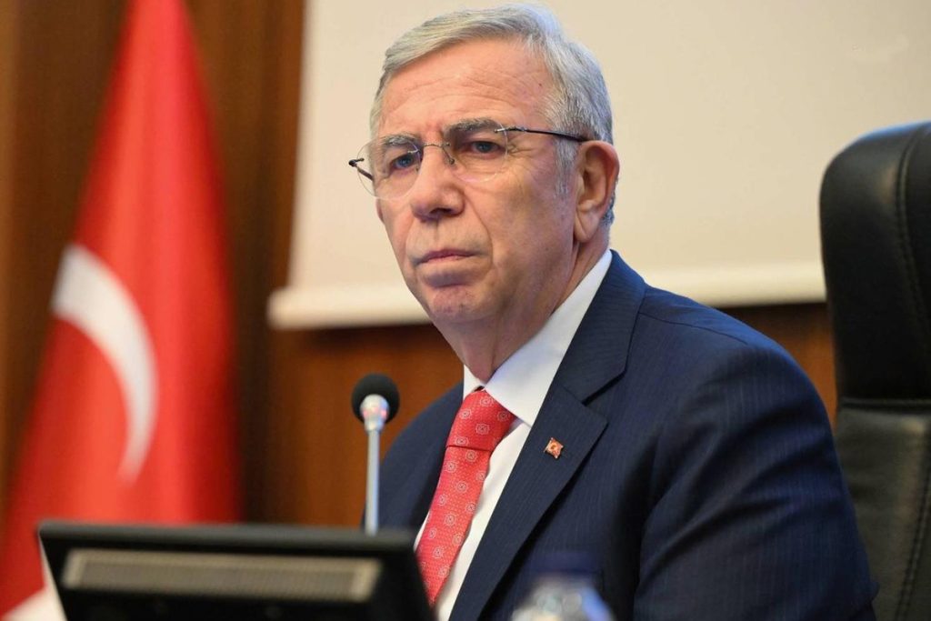 CHP’den istifa depremi: Ankara’da belediye başkanları ayrılıyor