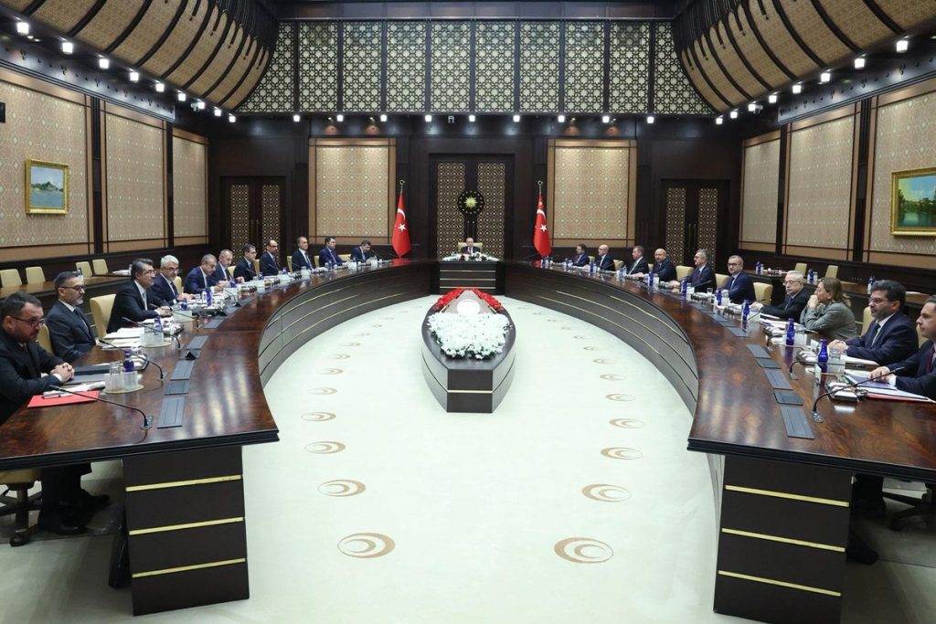Fon Krizinde Son Dakika: 5 Karar ile Tasfiye Süreci Hızlanacak