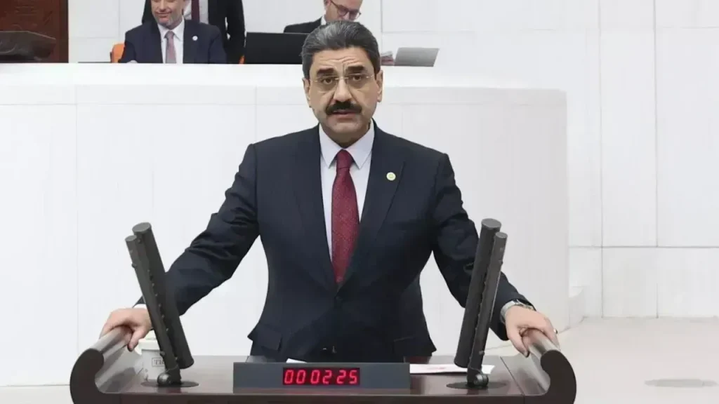 Gemerek’e Yatırımlar Sürüyor: Sağlık, Konut ve Ulaşım Projeleri