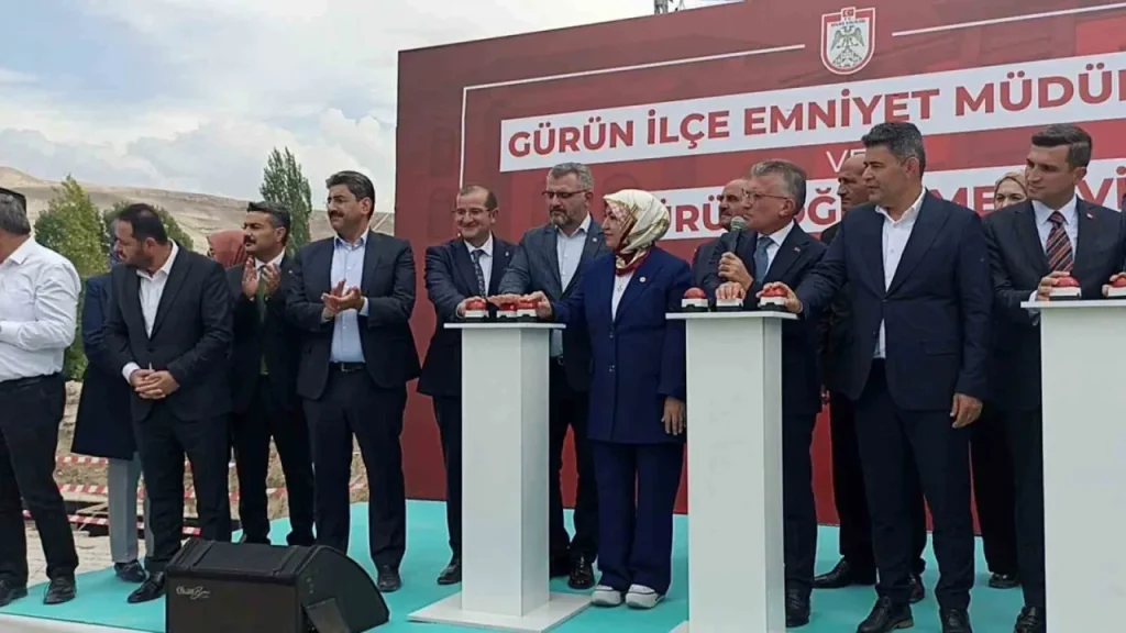 Gürün’de 6 Şubat depremine ilişkin iki yeni yapı için temel atıldı