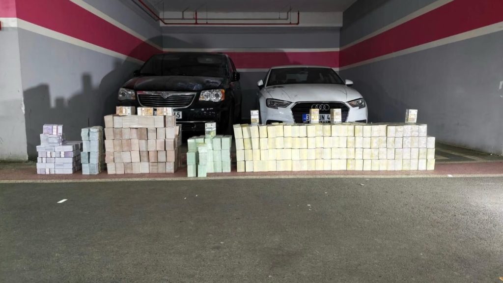 İstanbul’da Operasyon: 934 Milyon TL’lik Döviz Ele Geçirildi