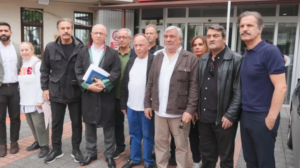 Kadir İnanır vasiyetiyle ilgili ilk duruşma Beykoz’da ertelendi