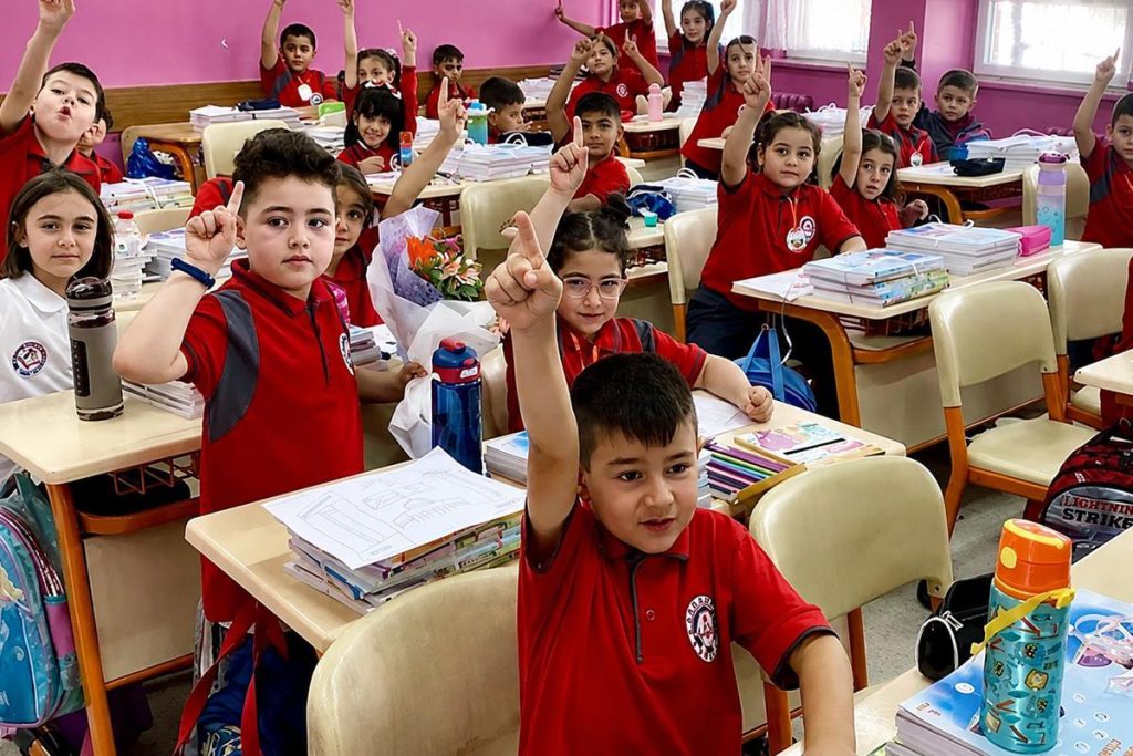 Okul alışverişinde fiyat artışları veliyi zorladı