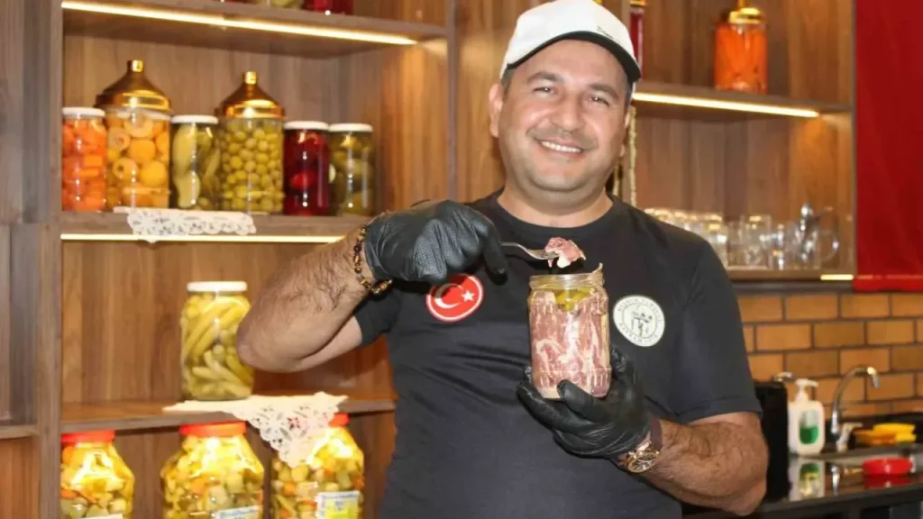 Pastırmanın Turşusu Kayısı: Şerafettin Kaya’dan Yenilikçi Lezzet