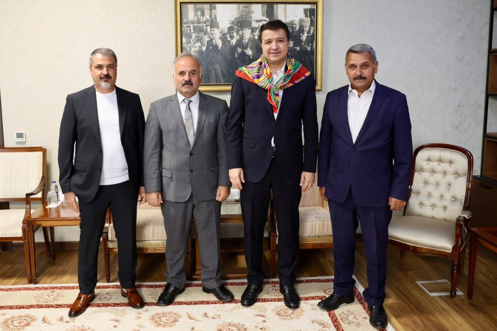 Saadet Partisi Heyeti Makamda Kabul Edildi