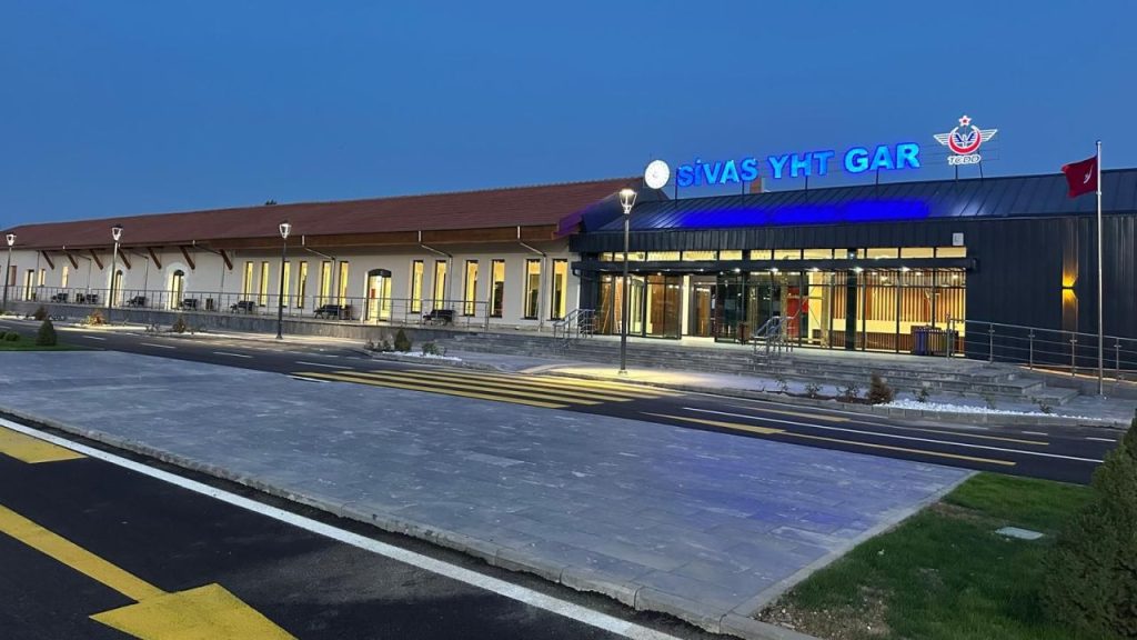 Sivas’a Yeni YHT Garı Hizmete Başlıyor: 200 Araçlık Otoparkla