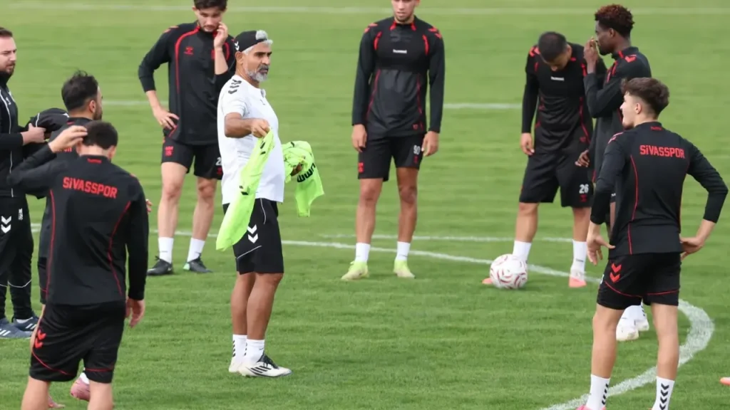 Sivasspor’da milli aradan dönüş hazırlıkları sürüyor