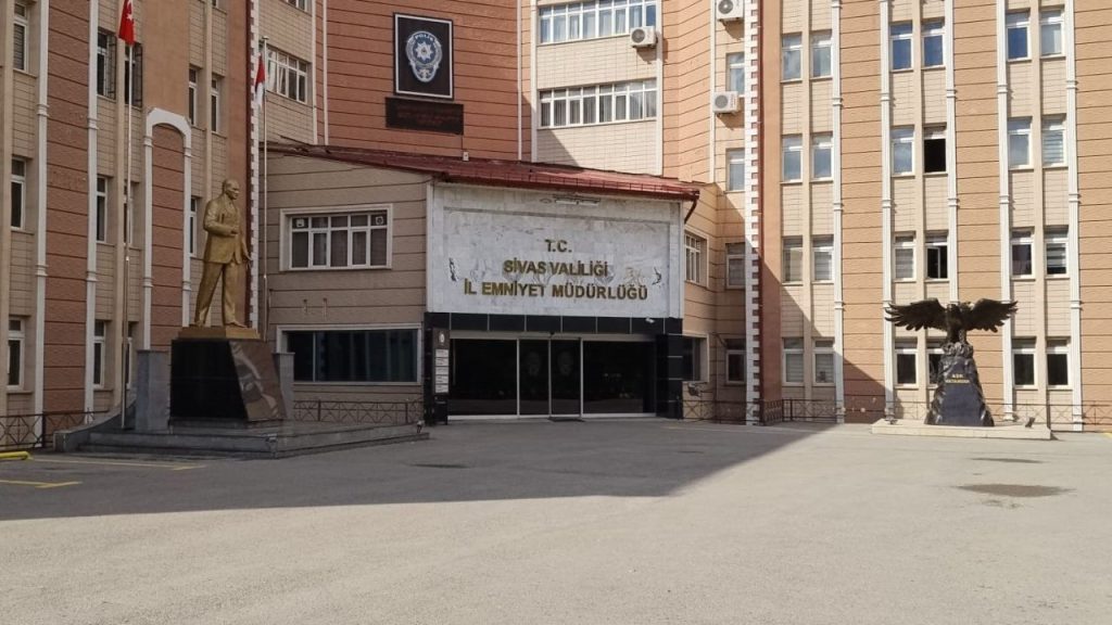 Sivas’ta Ağustos Ayı Operasyonlarında Çok Sayıda Şahıs Yakalandı