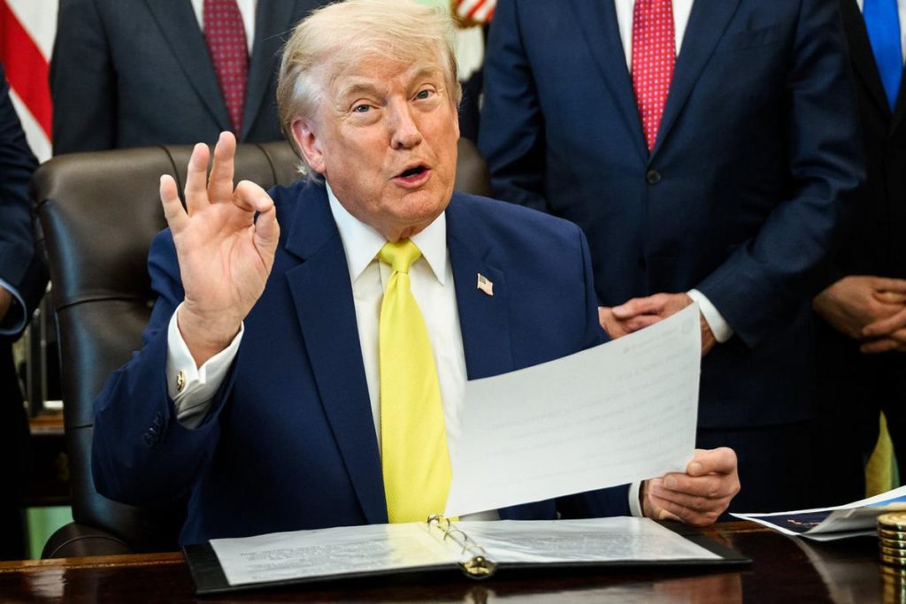Trump’ın Saçlarındaki Değişim Sosyal Medyayı Salladı