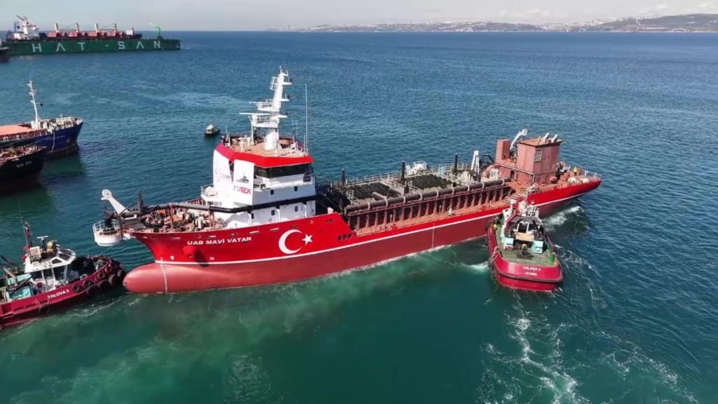 Yerli dizaynla Türk tersanelerinde tarama gemisi suya indi