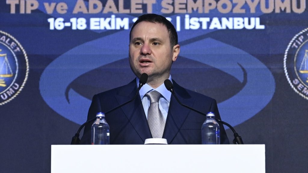 Adalet Bakanı’ndan iki ilke karar: Başsavcılara adli işlere katılım