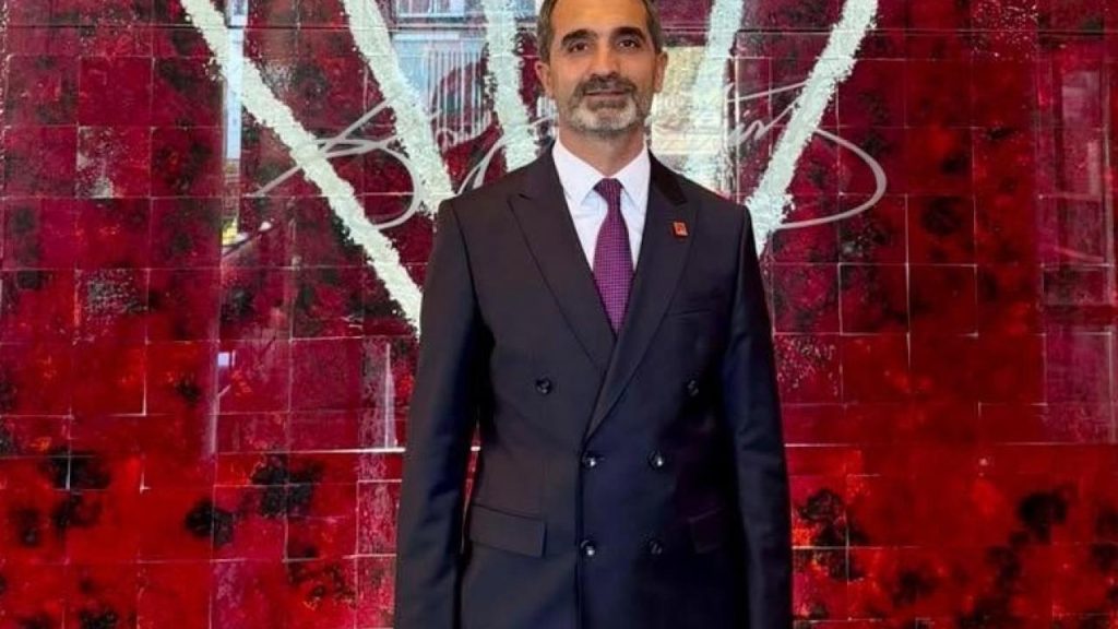 Ayhan Oran CHP Denizli İl Başkanlığından istifa etti