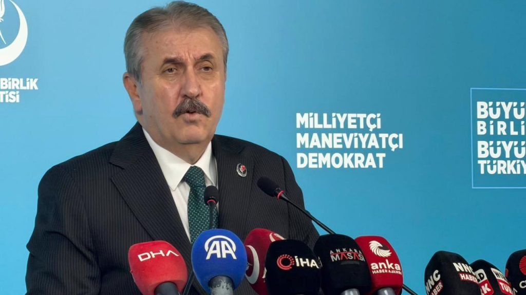 BBP Lideri Destici’den Aliya’yı Anma Mesajı