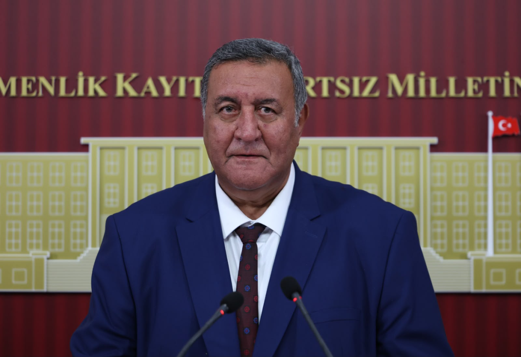 Gazetecilere yönelik baskılar ve basın özgürlüğü konusu Meclis’te