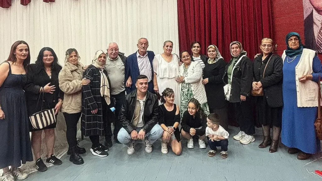 Kara Çifti Resmi Nikahıyla 35 Yıllık Mutluluğu Taçlandırdı