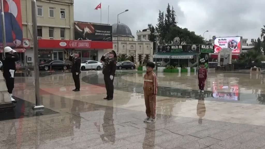 Kilis’te Cumhuriyet Bayramı töreni ve Atatürk Anıtı’na saygı