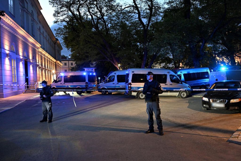 Polonya Başbakanı Tusk’a yönelik suikast tehdidi ihbarı ve gözaltı