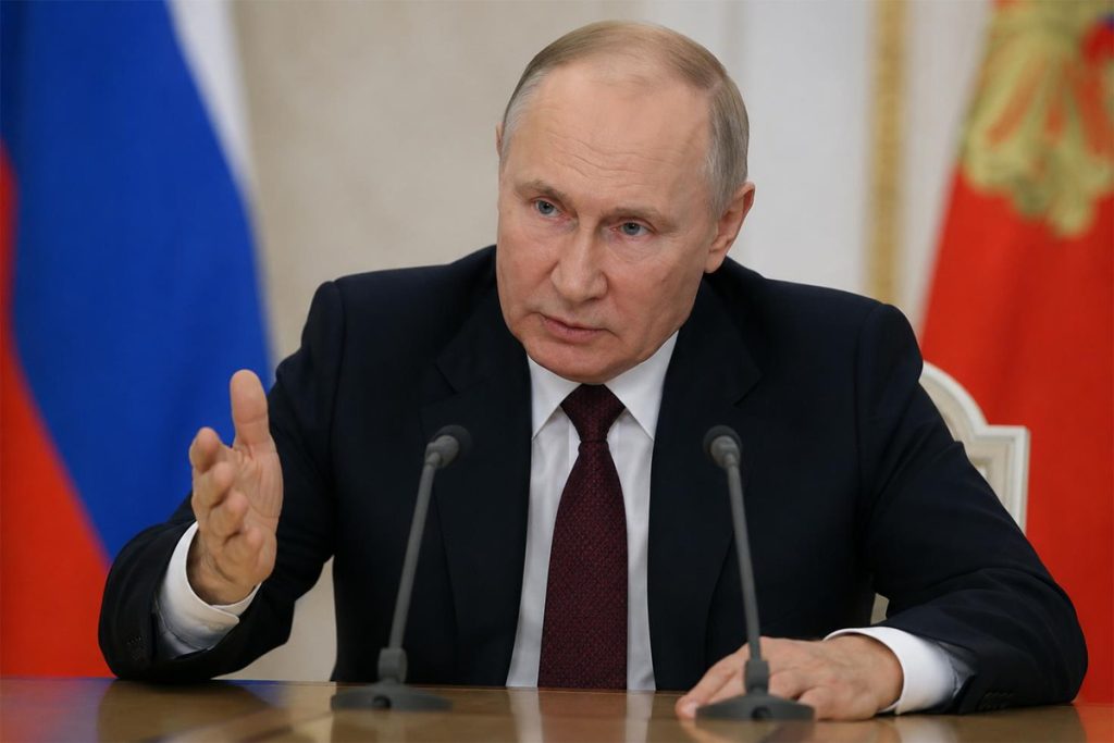 Putin: Ukrayna ile kalıcı barış için hazırız ve siber tehditler için ortak güvenlik
