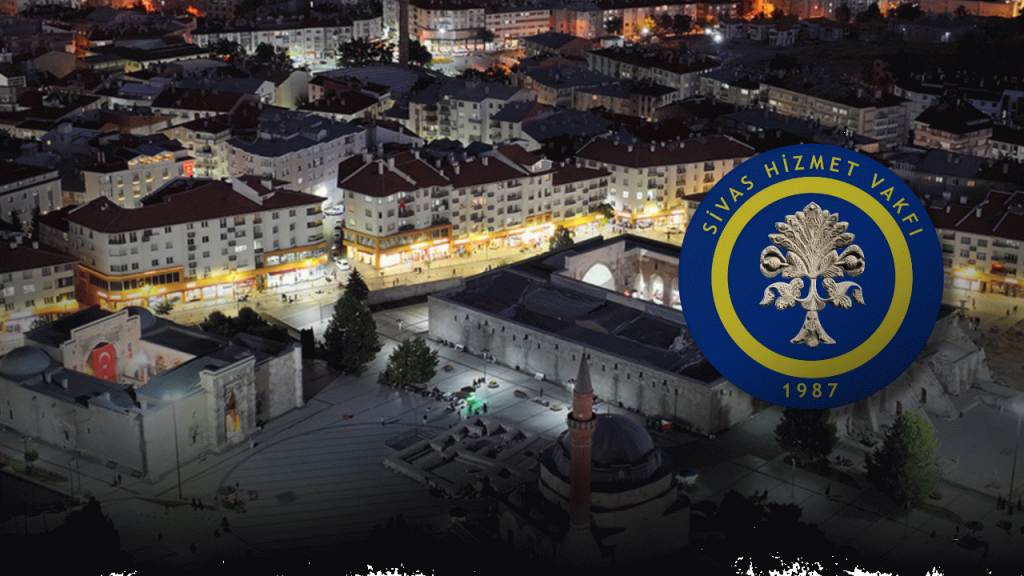 Sivaslılar Evlatlarına Sahip Çıkıyor bursuyla 450 öğrenciye destek