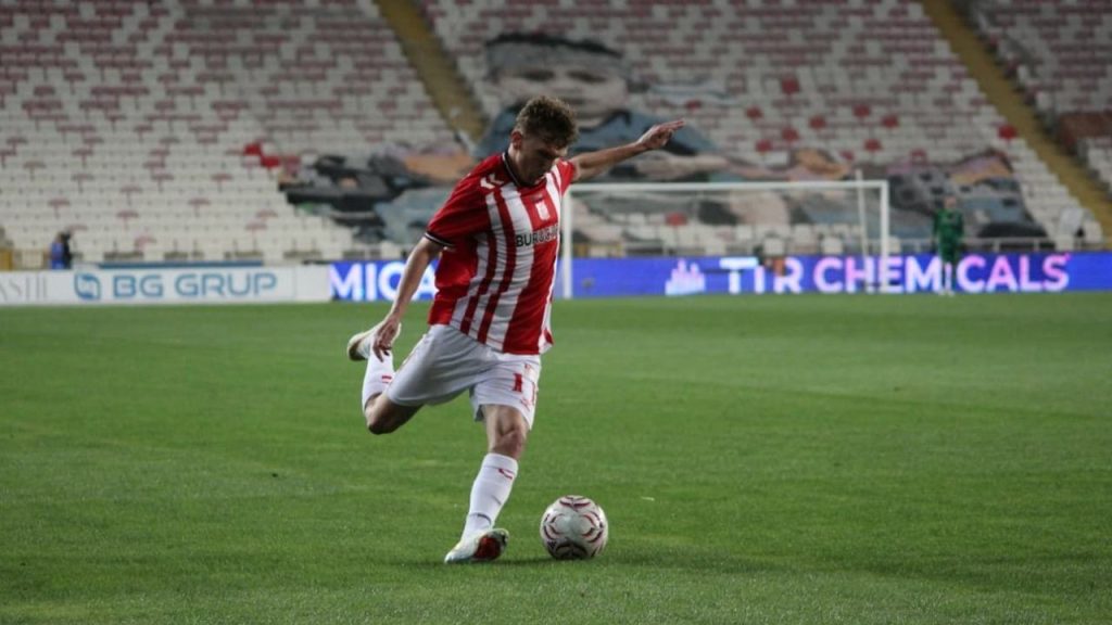 Sivasspor-Sarıyer: Evinde 3 puan için sahada