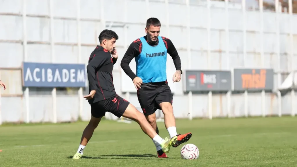Sivasspor, Ümraniyespor maçı için hazırlıklarını sürdürdü
