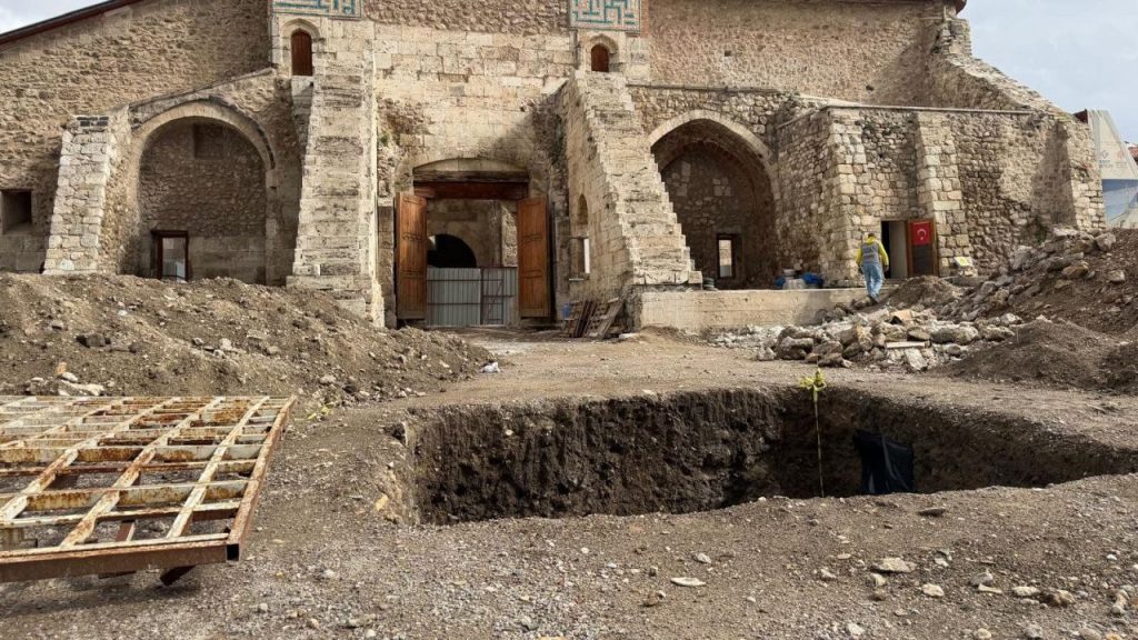 Sivas’taki restorasyonlar izleniyor: Medreselerde çalışmalar sürüyor