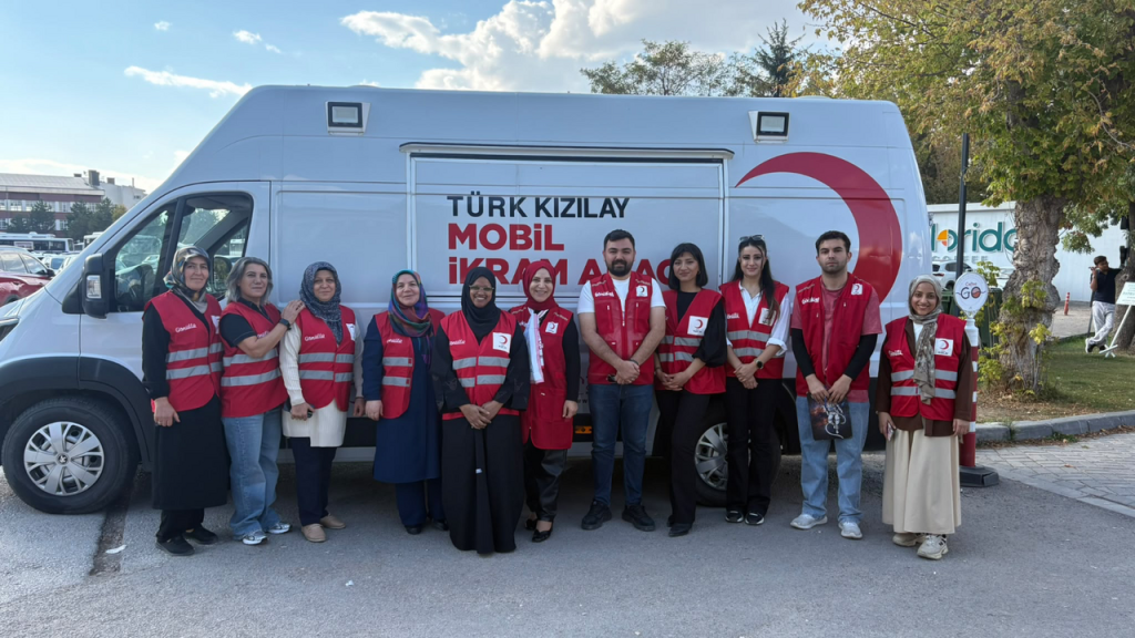 Üniversiteli Öğrencilere Aile Sıcaklığı Sunan Etkinlik