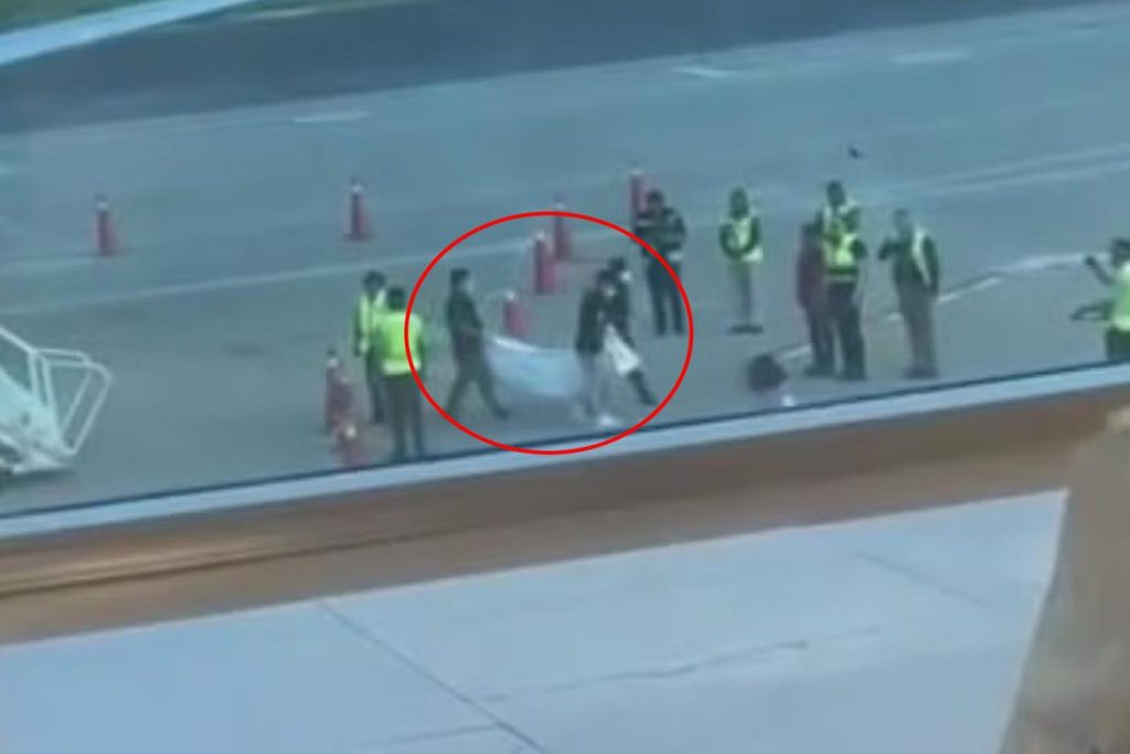Volıris uçuşunda genç kadın hayatını kaybetti