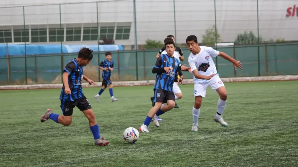 Yerlikayaspor 4-0 Özaydınsporla başlangıç yaptı